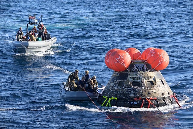 Recovering Orion after splashdown Recovering Orion after splashdown