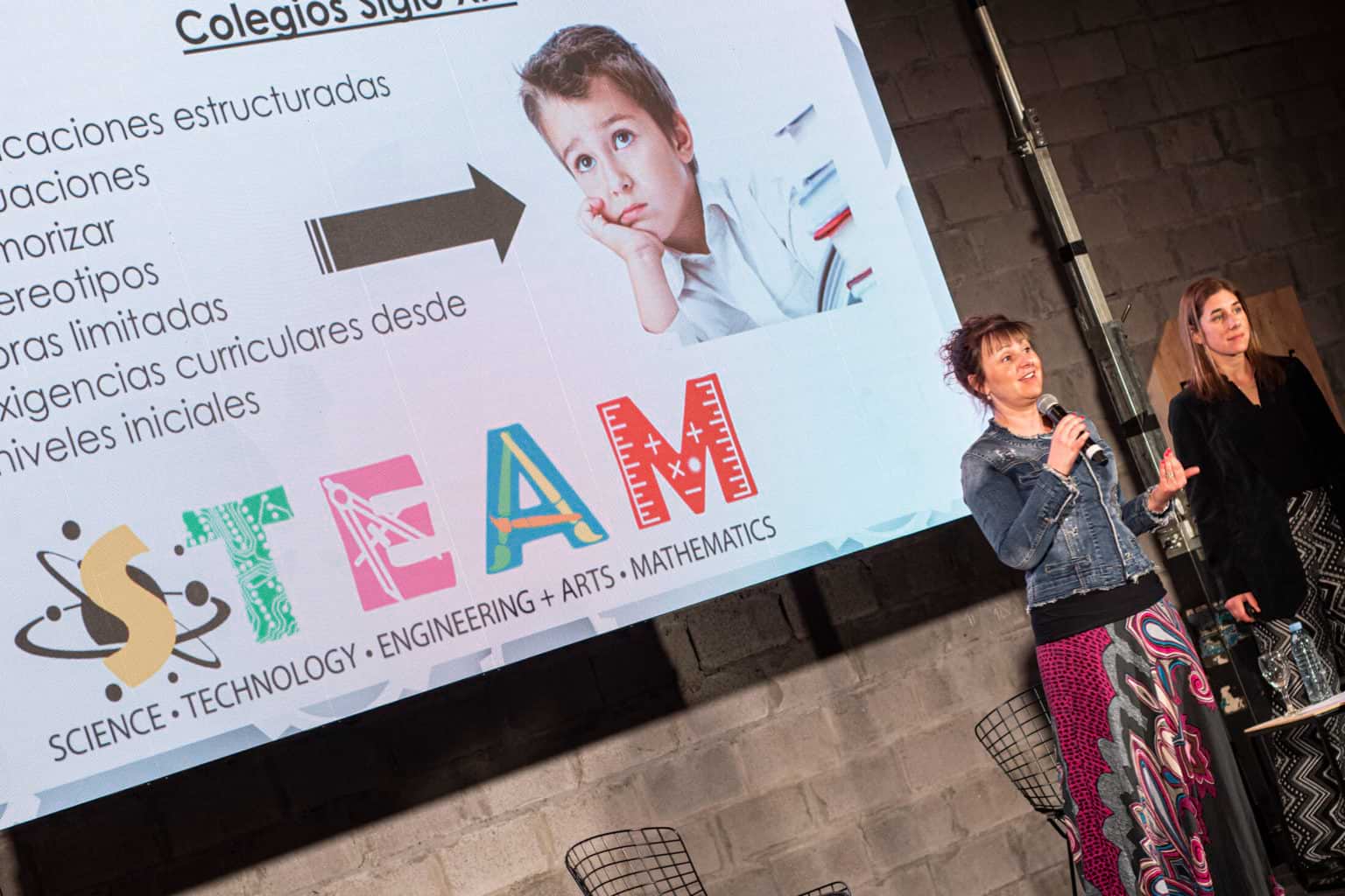 Engineering For Kids Chile Attends International Forum 